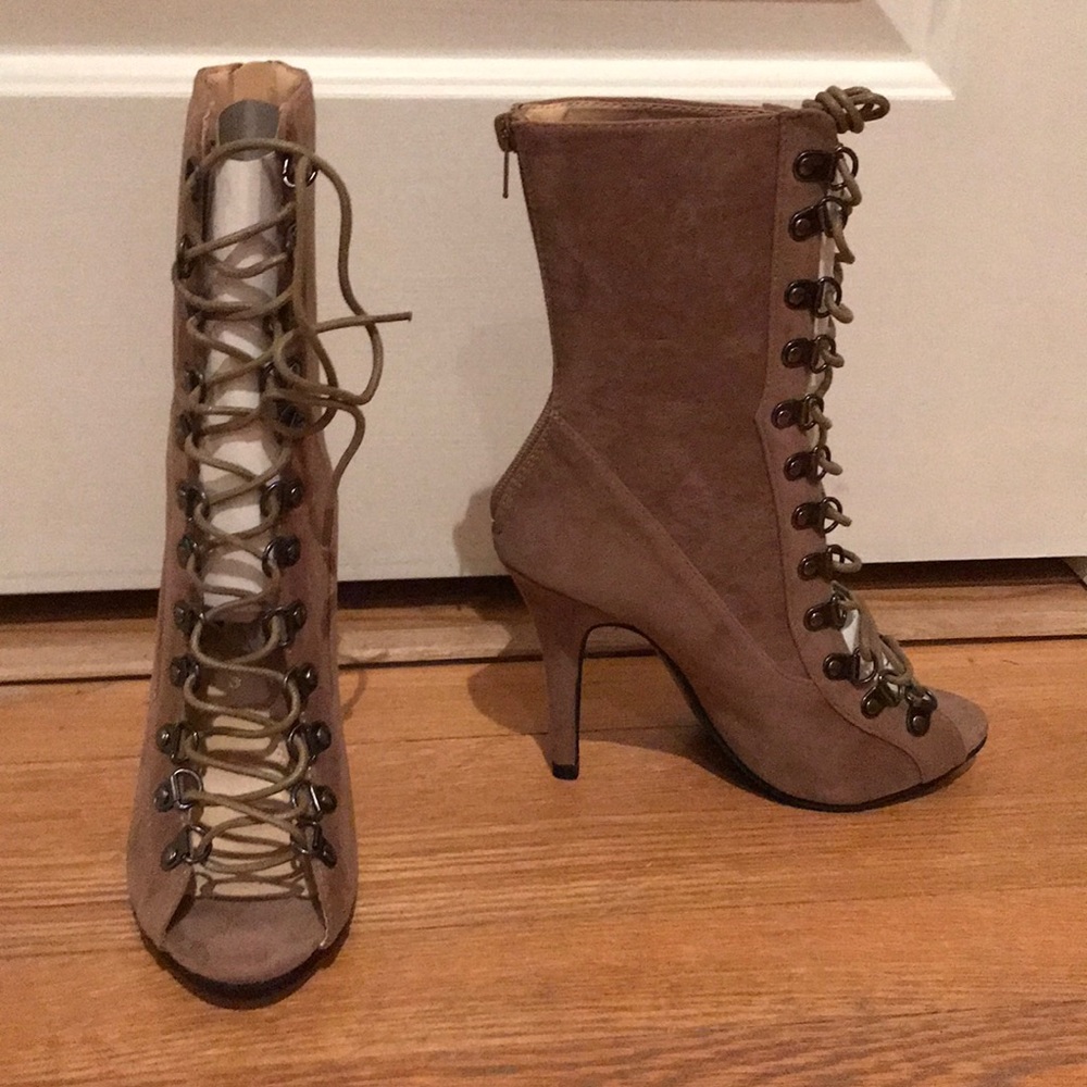 Chase & Chloe heels - Picture 2 of 3